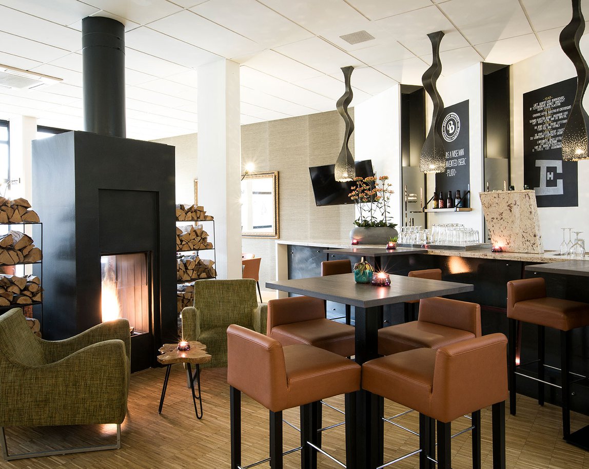 EH---CITYHOTEL-GRONINGEN---BAR---4.jpg